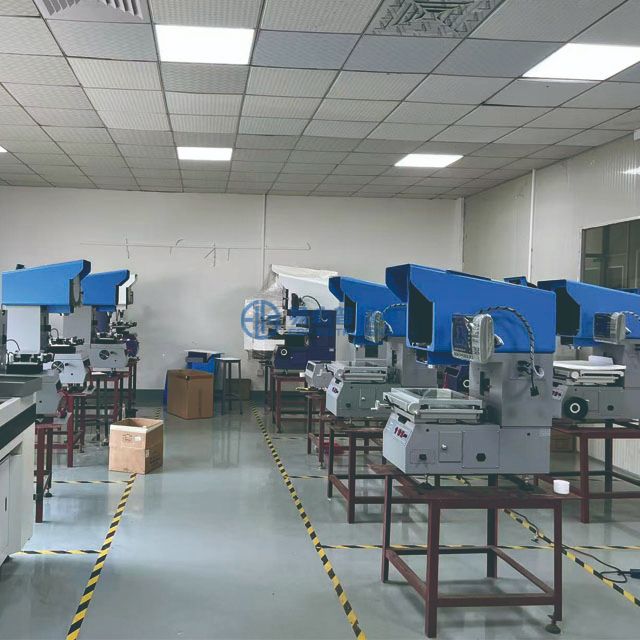 جهاز عرض جانبي لآلة المقارنة البصرية العمودية مع قراءات رقمية EYP-150/200/250